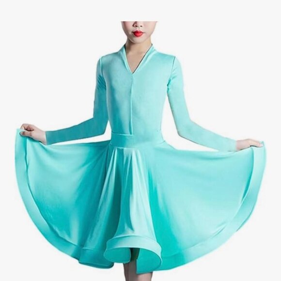 GIRLS JUNIOR LATIN AND BALLROOM TEAL BLUE SKIRT AND TOP DRESS SIZE 10/11 - Picture 1 of 1